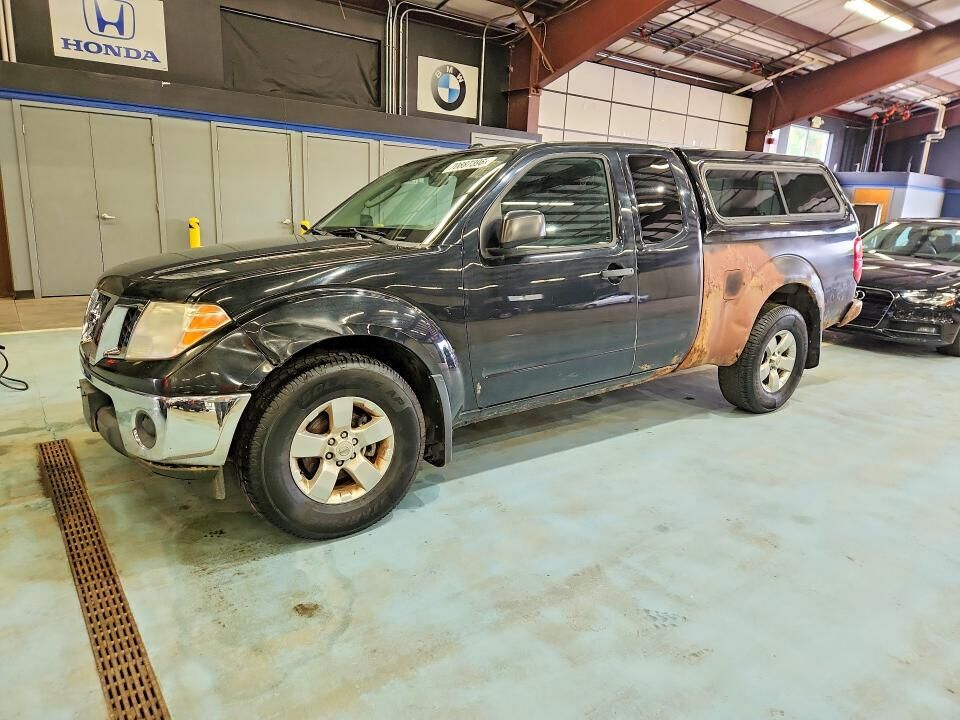 2011 NISSAN Frontier