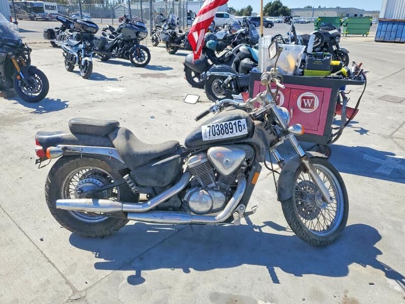 2006 HONDA VT600CD