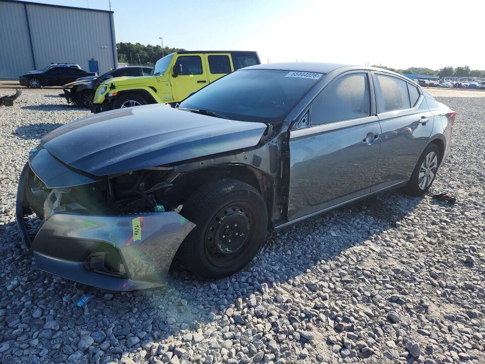 2020 NISSAN Altima