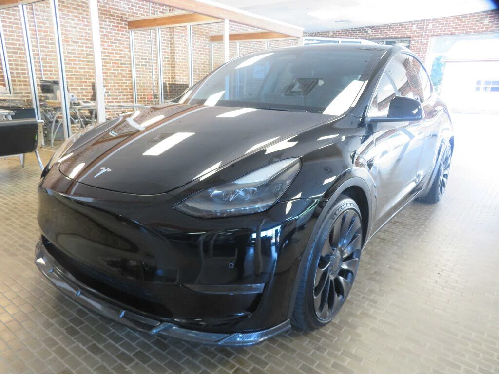 2022 TESLA Model Y