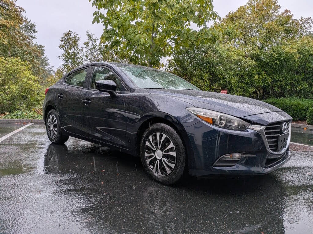 2017 MAZDA Mazda3