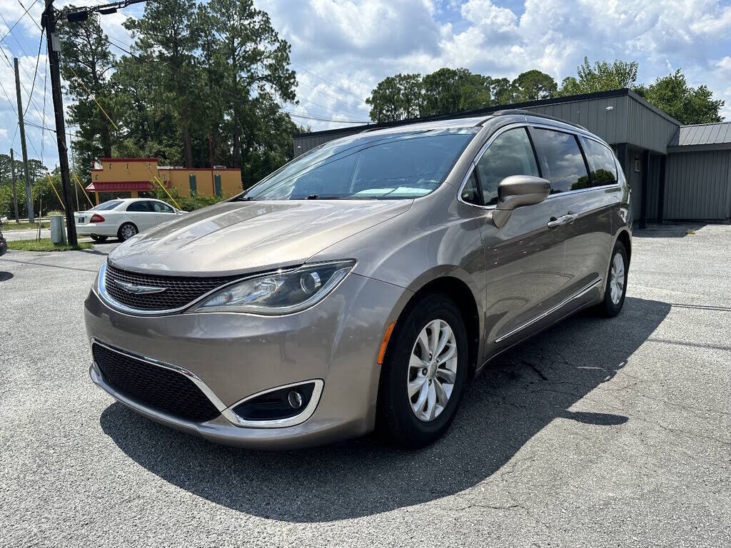 2017 CHRYSLER Pacifica