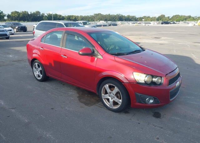 2013 CHEVROLET Sonic