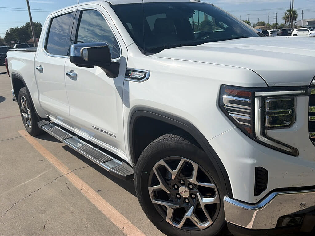 2023 GMC Sierra