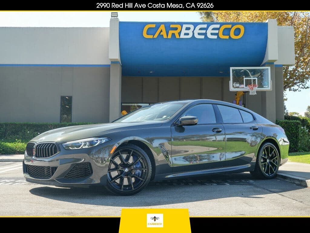 2022 BMW M8