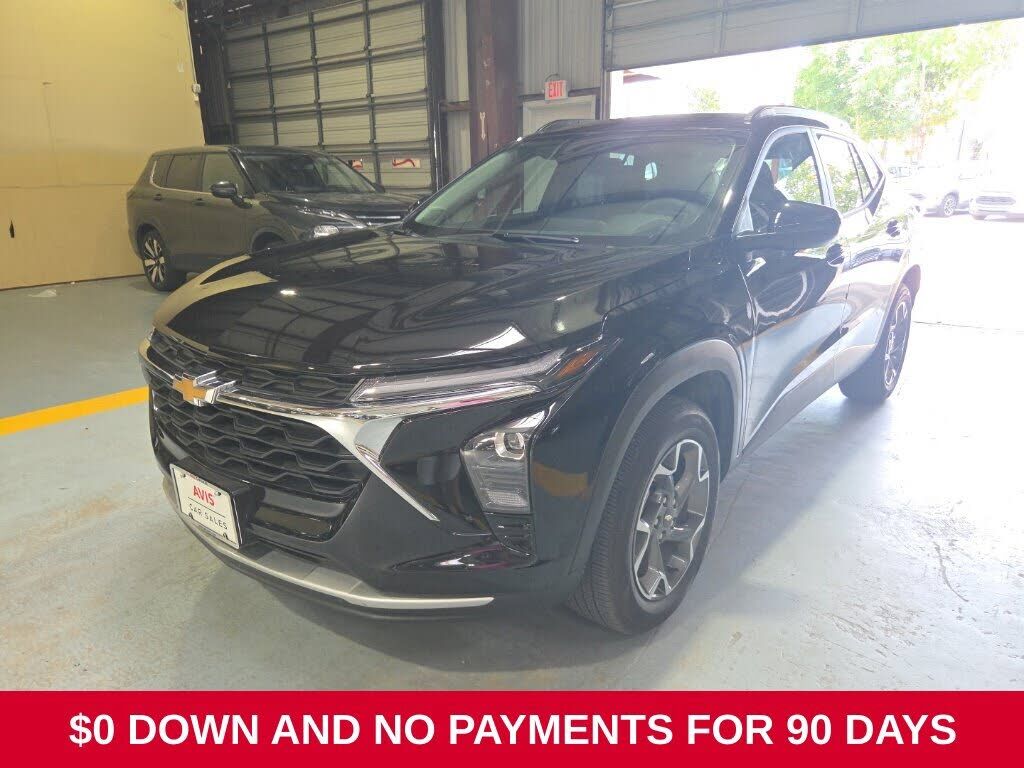 2026 CHEVROLET Trax