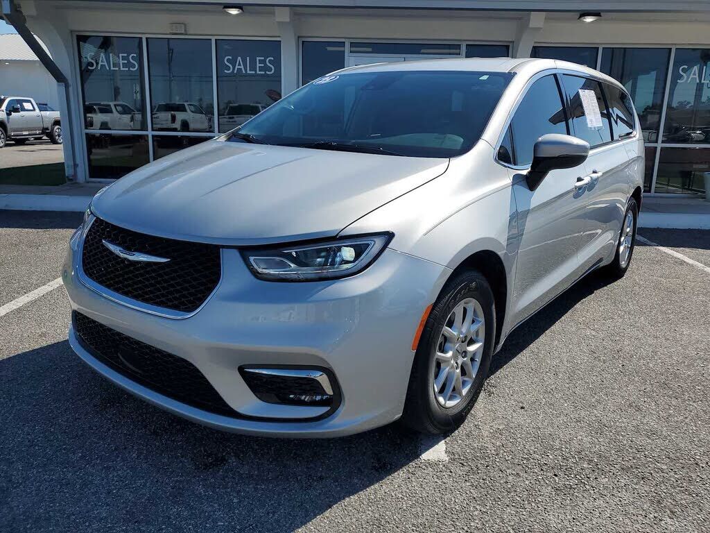 2023 CHRYSLER Pacifica