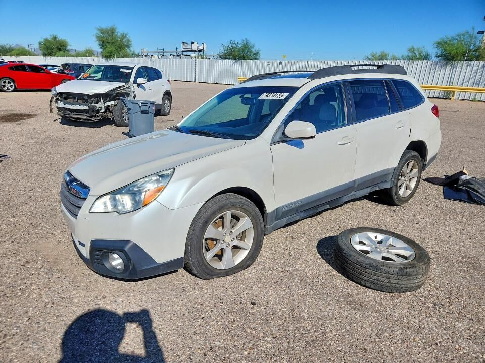 2013 SUBARU Outback