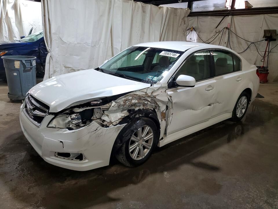 2012 SUBARU Legacy