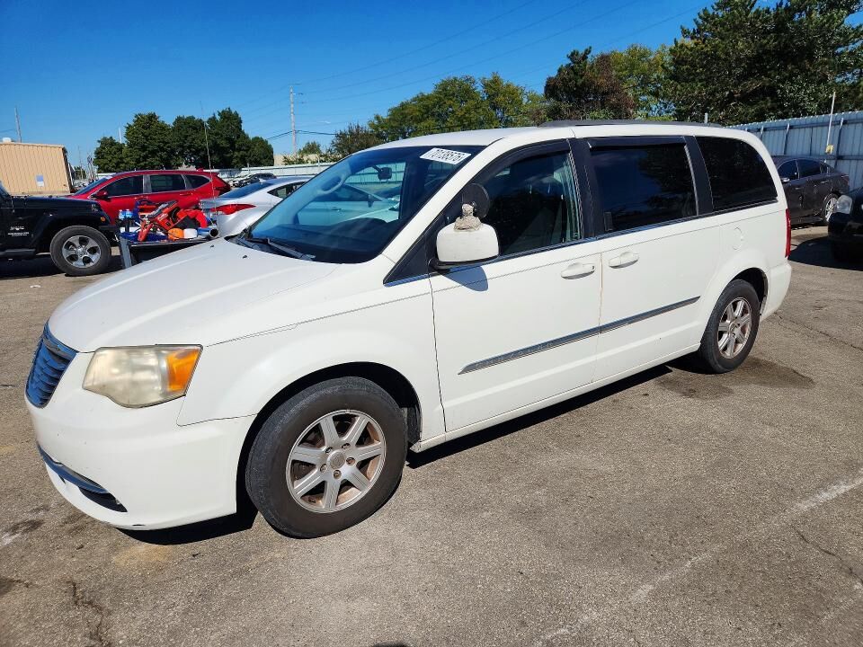 2011 CHRYSLER Town and Country
