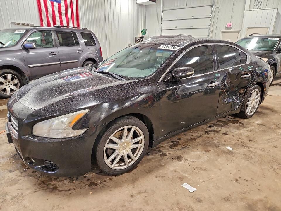 2012 NISSAN Maxima