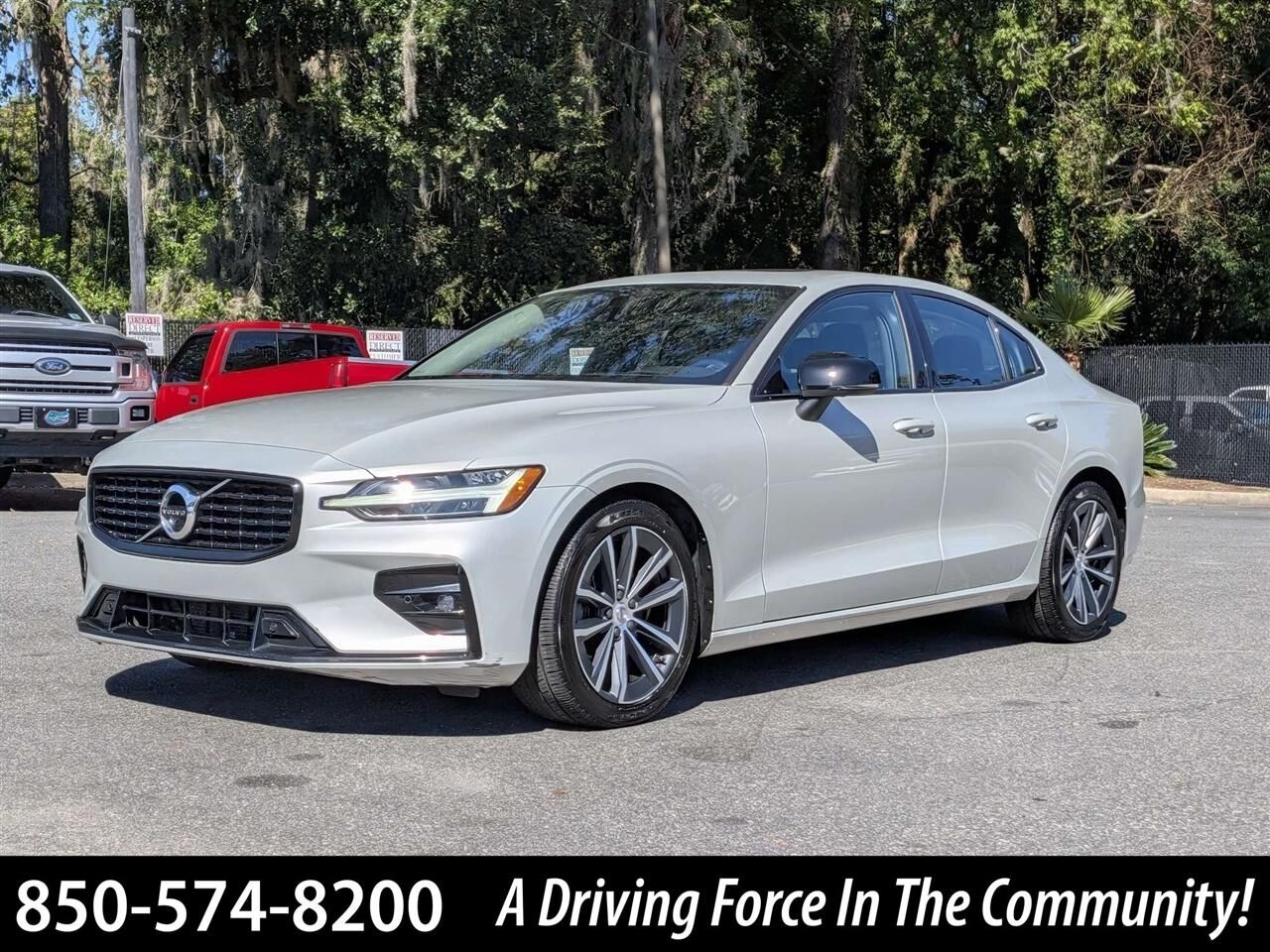 2022 VOLVO S60
