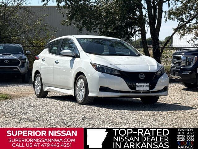 2025 NISSAN Leaf