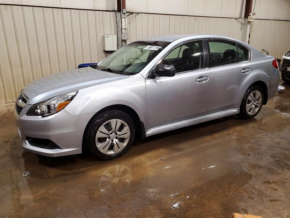 2013 SUBARU Legacy