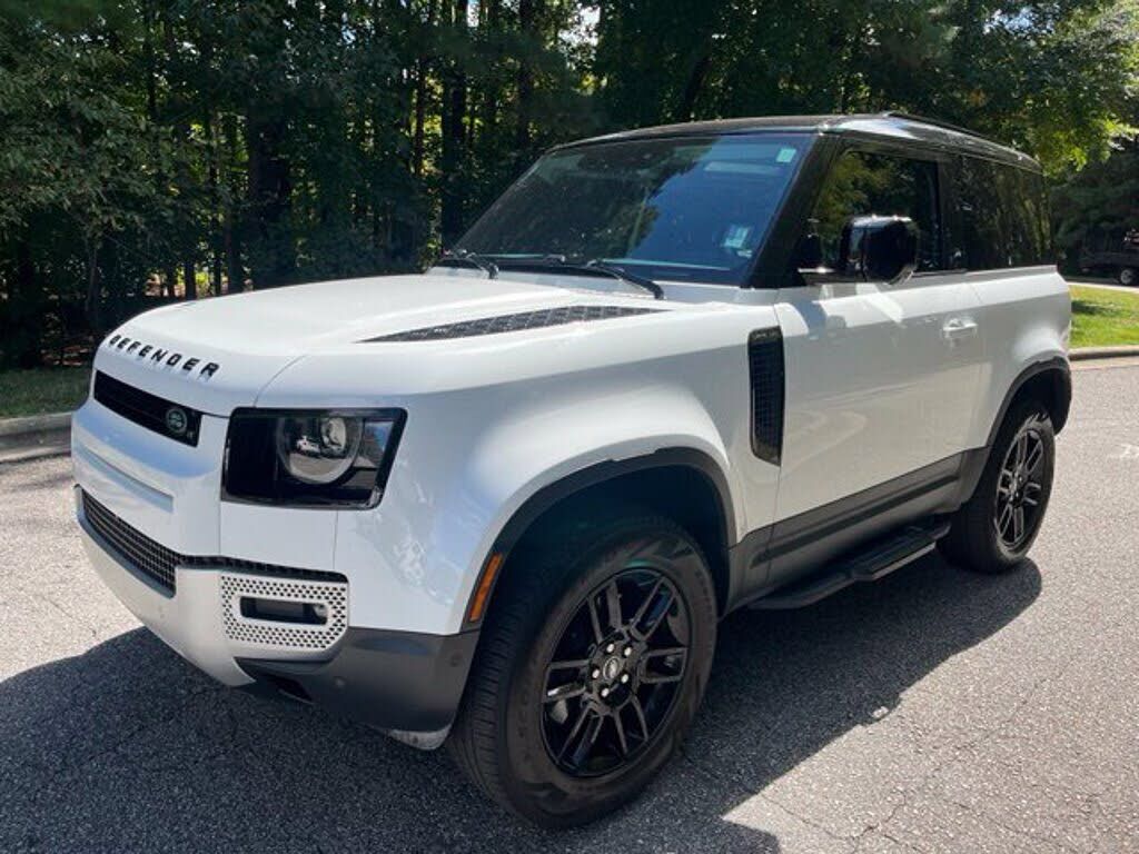 2025 LAND ROVER Defender