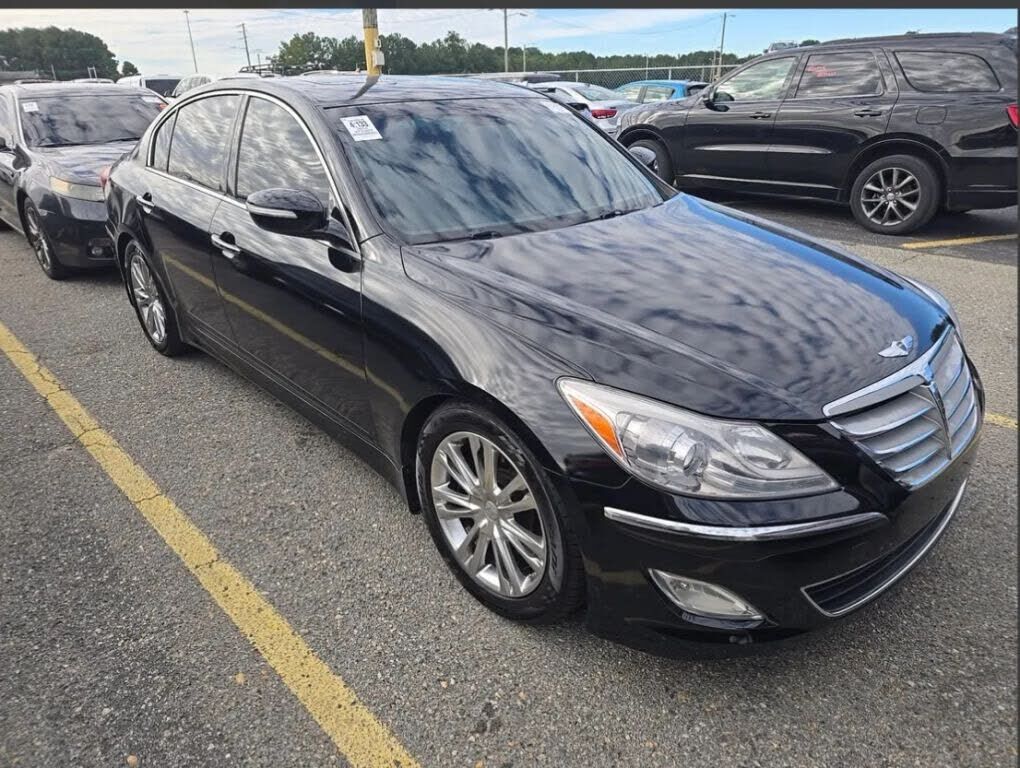 2014 HYUNDAI Genesis
