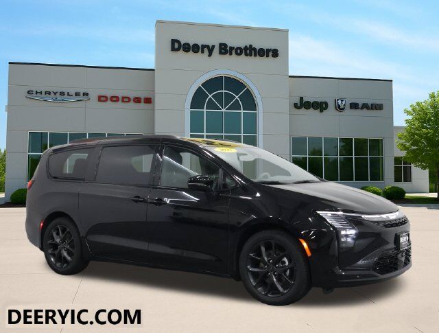 2027 CHRYSLER Pacifica