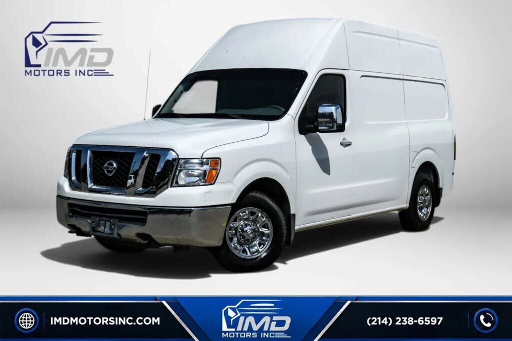 2017 NISSAN NV