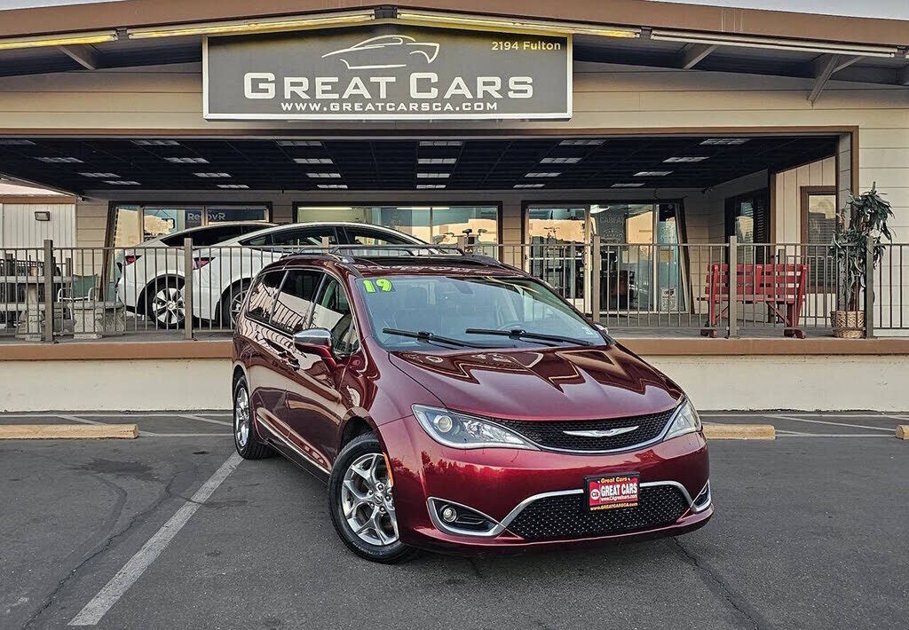 2019 CHRYSLER Pacifica