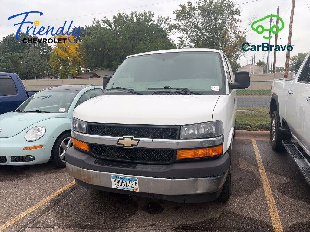 2017 CHEVROLET Express
