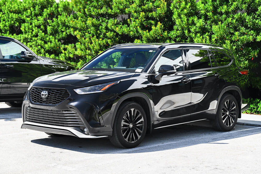 2024 TOYOTA Highlander