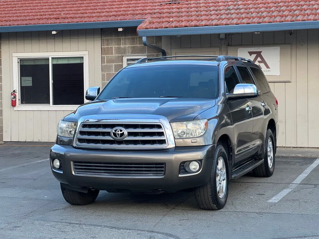 2008 TOYOTA Sequoia