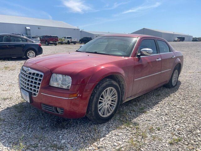 2010 CHRYSLER 300