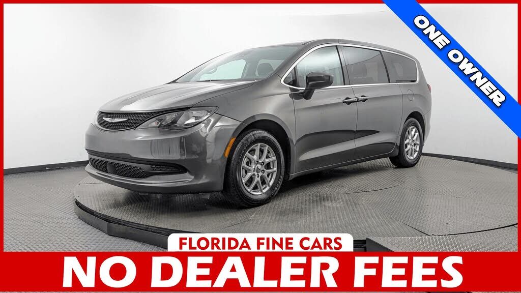 2023 CHRYSLER Voyager