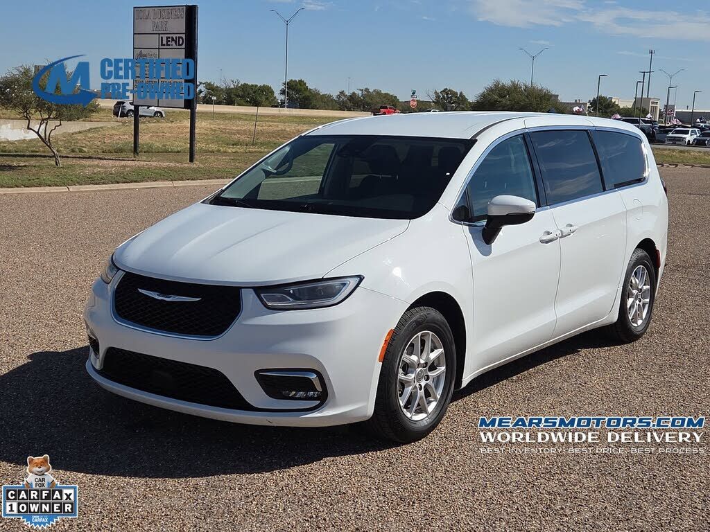 2023 CHRYSLER Pacifica