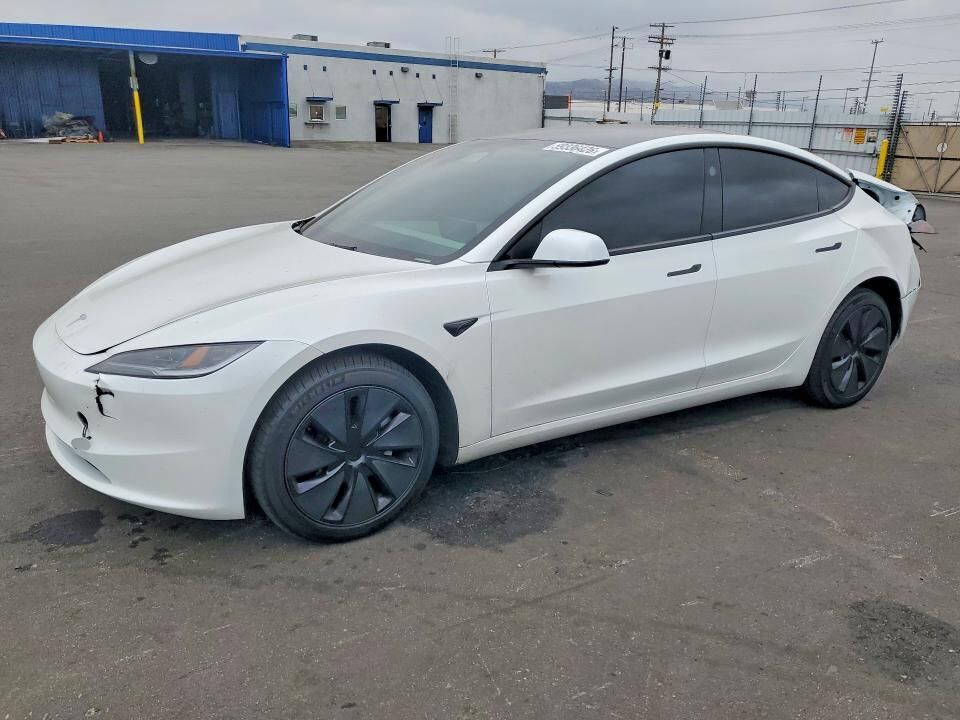 2025 TESLA Model 3