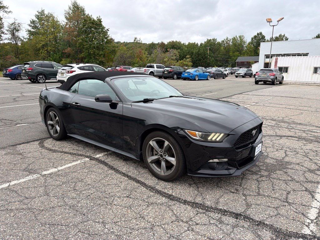 2017 FORD Mustang