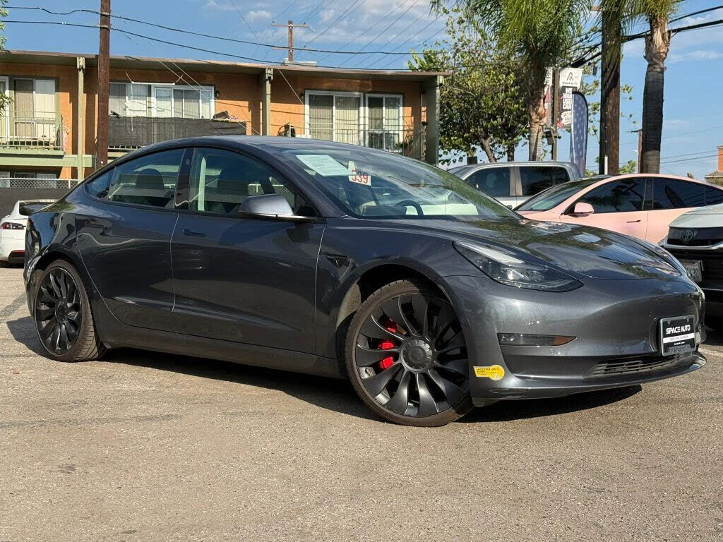 2022 TESLA Model 3
