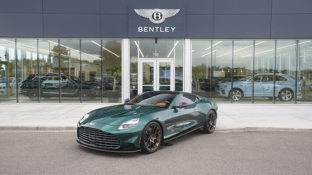 2025 ASTON MARTIN Vanquish