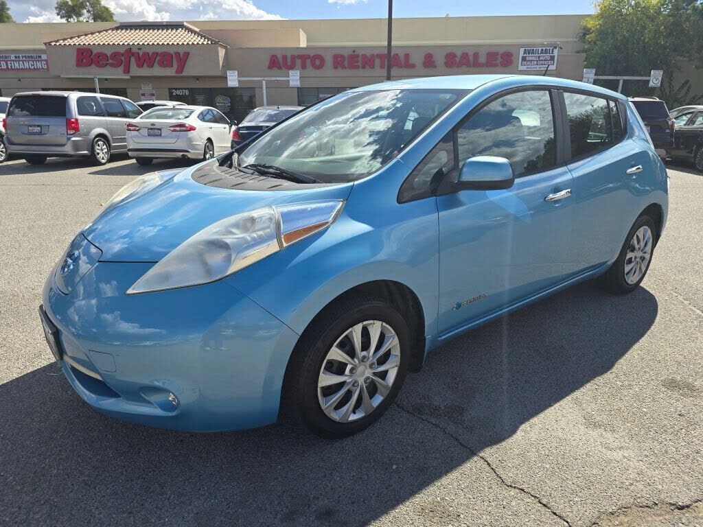 2015 NISSAN Leaf