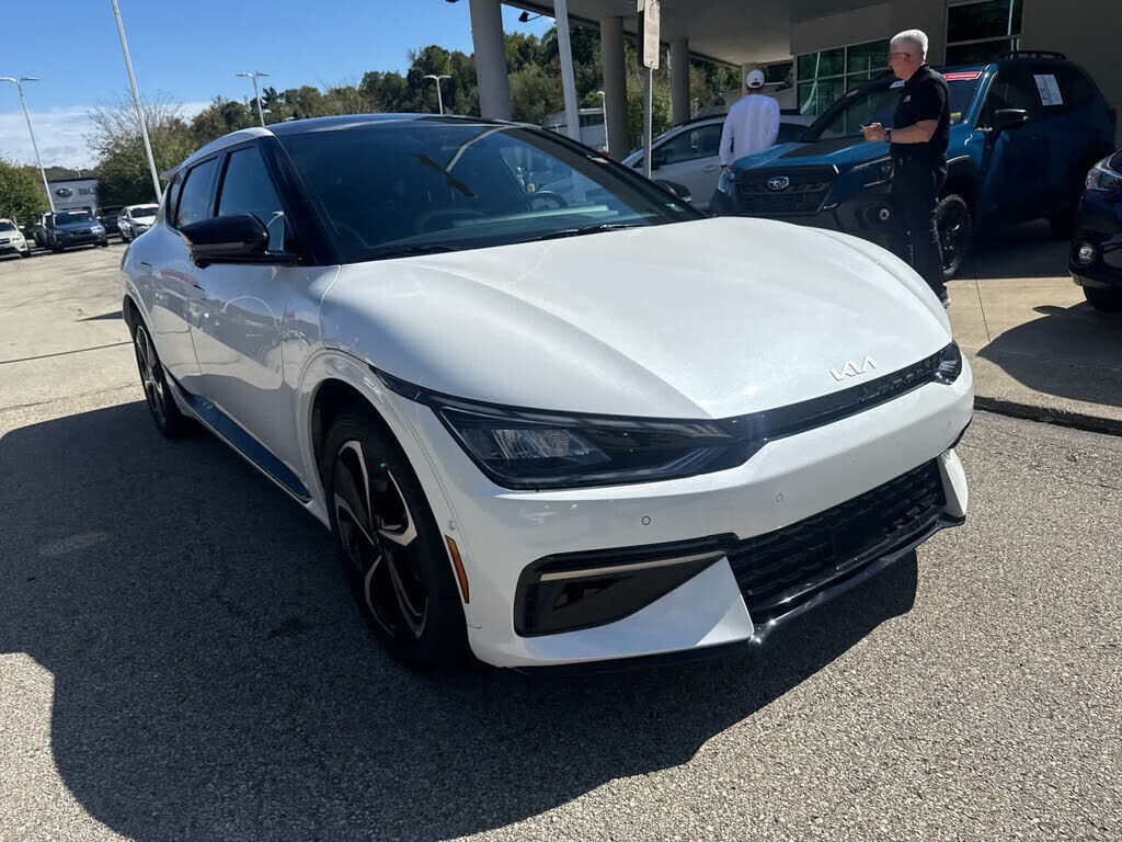 2022 KIA EV6