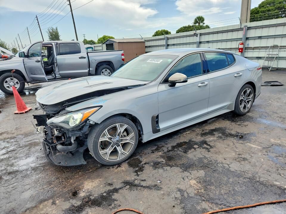 2021 KIA Stinger
