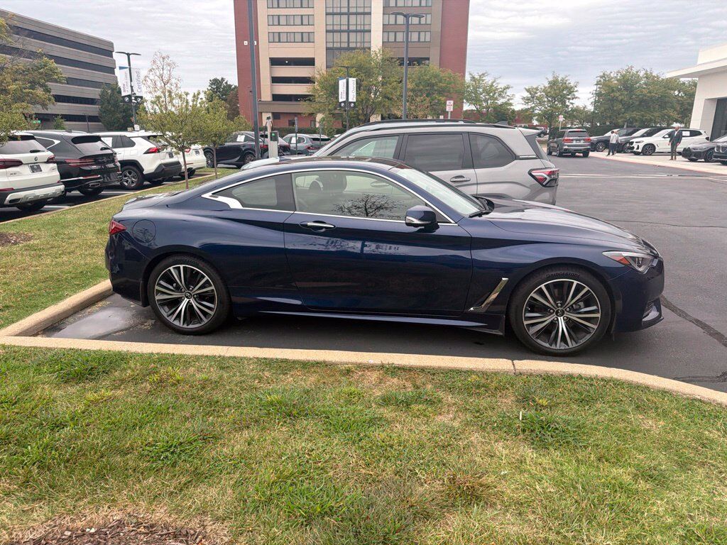 2022 INFINITI Q60