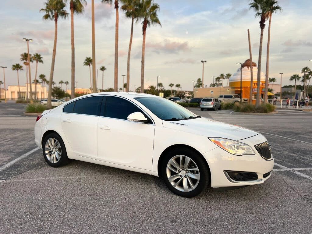 2017 BUICK Regal