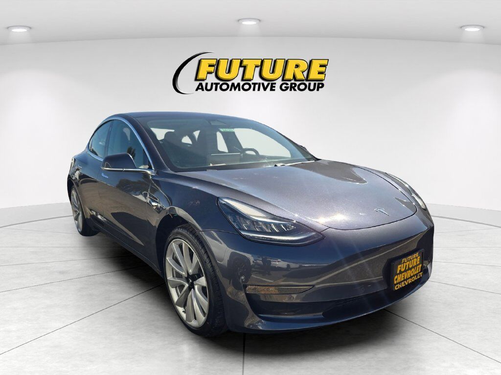 2018 TESLA Model 3