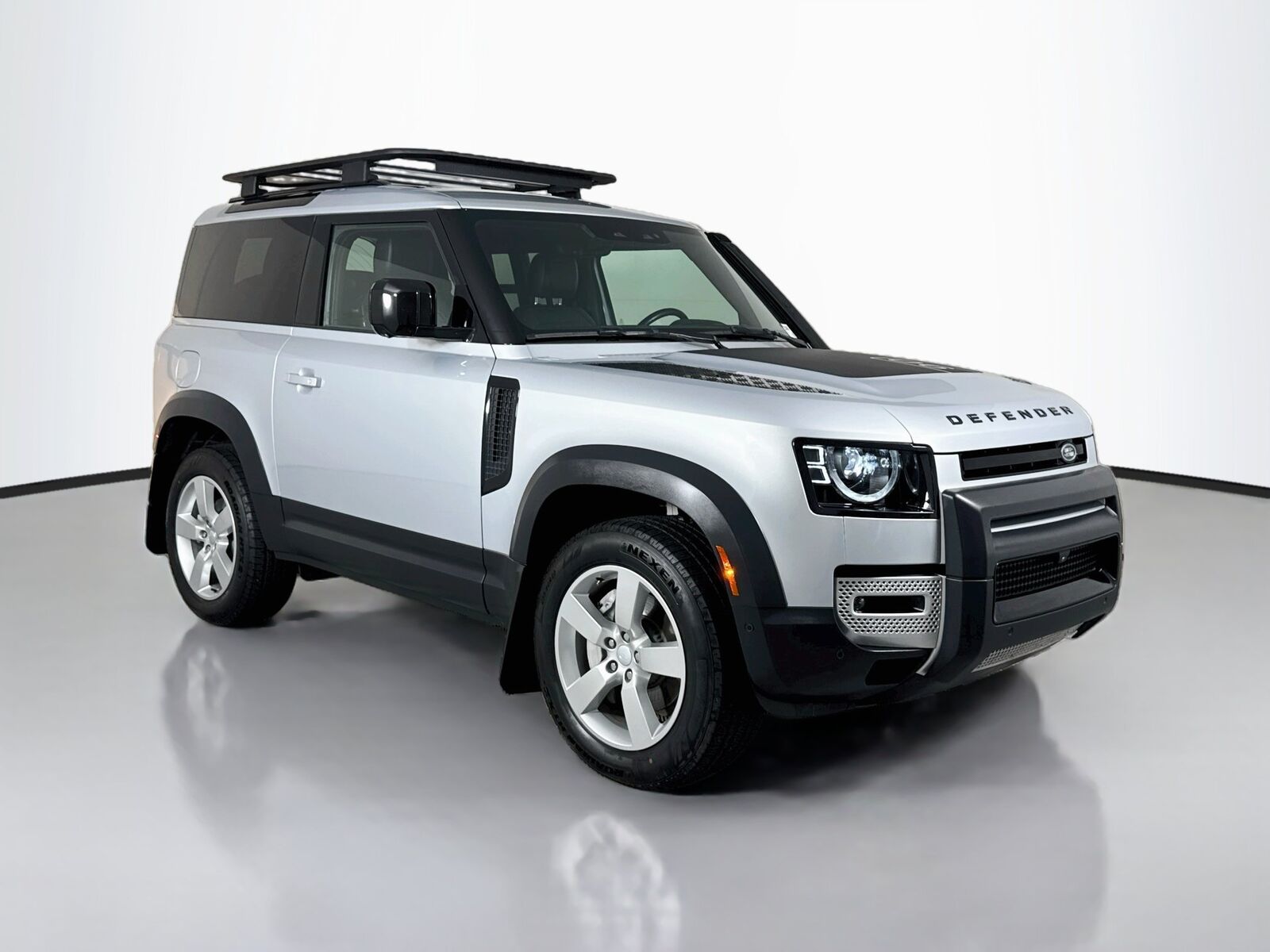 2023 LAND ROVER Defender