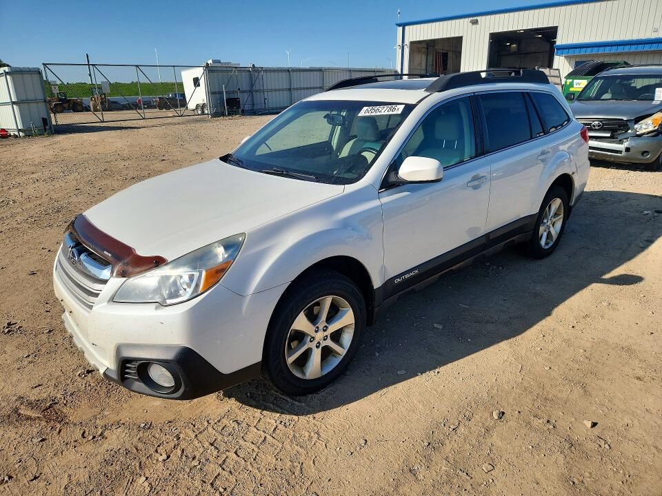 2014 SUBARU Outback