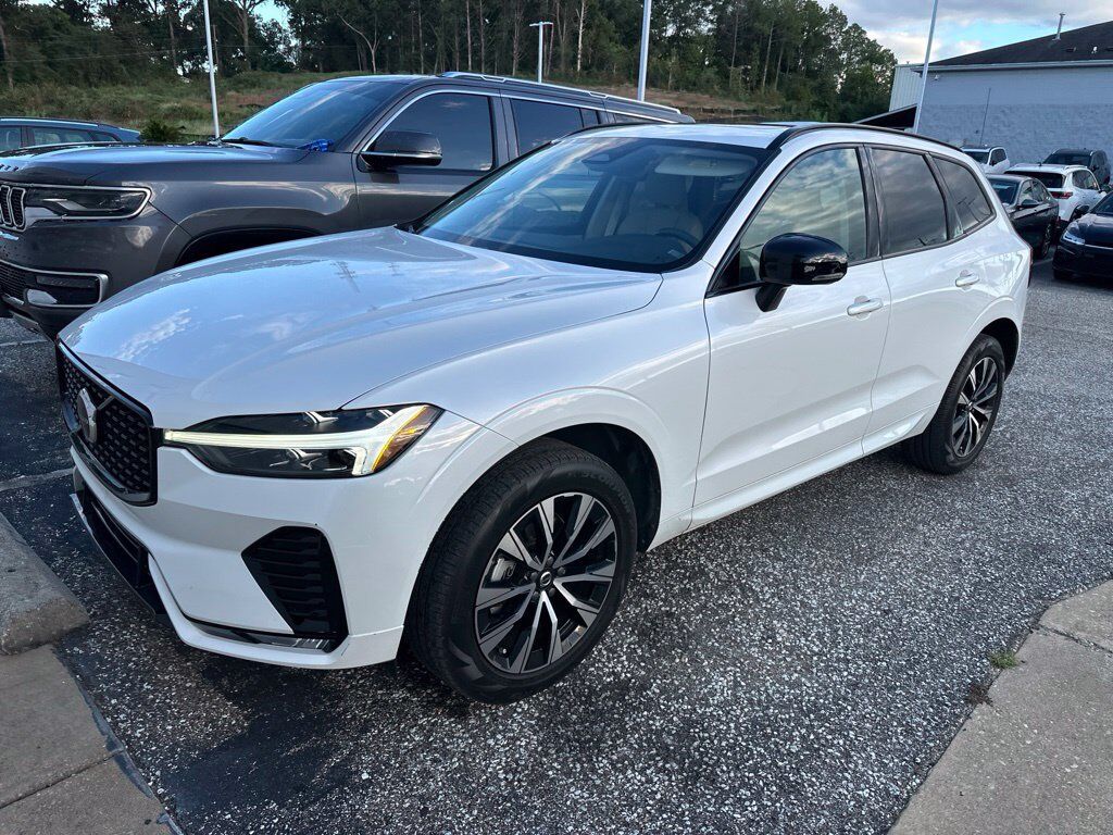 2024 VOLVO XC60