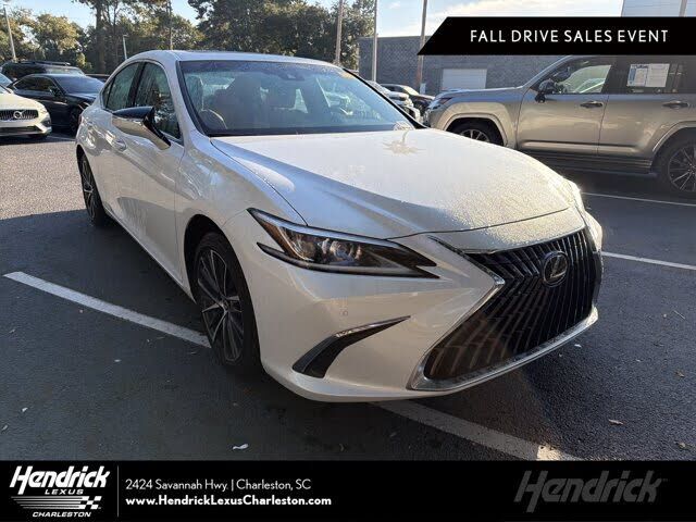 2025 LEXUS ES