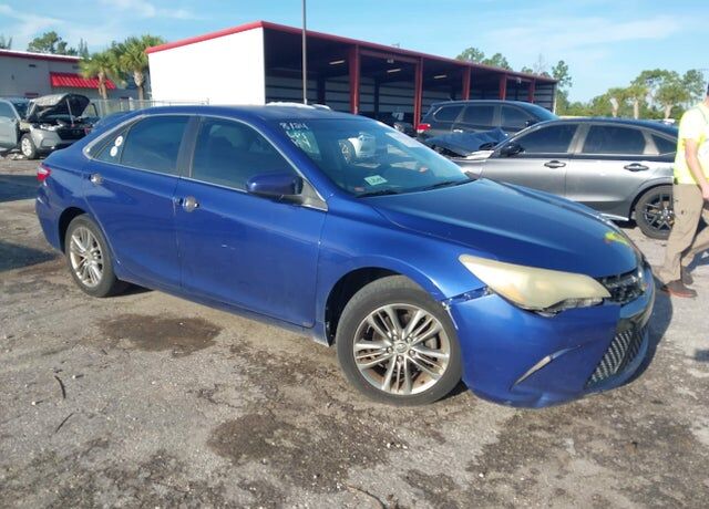 2016 TOYOTA Camry