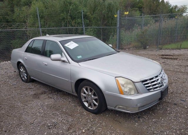 2010 CADILLAC DTS