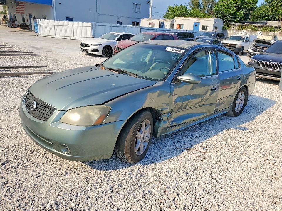 2005 NISSAN Altima