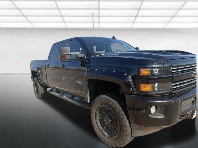 2018 CHEVROLET Silverado