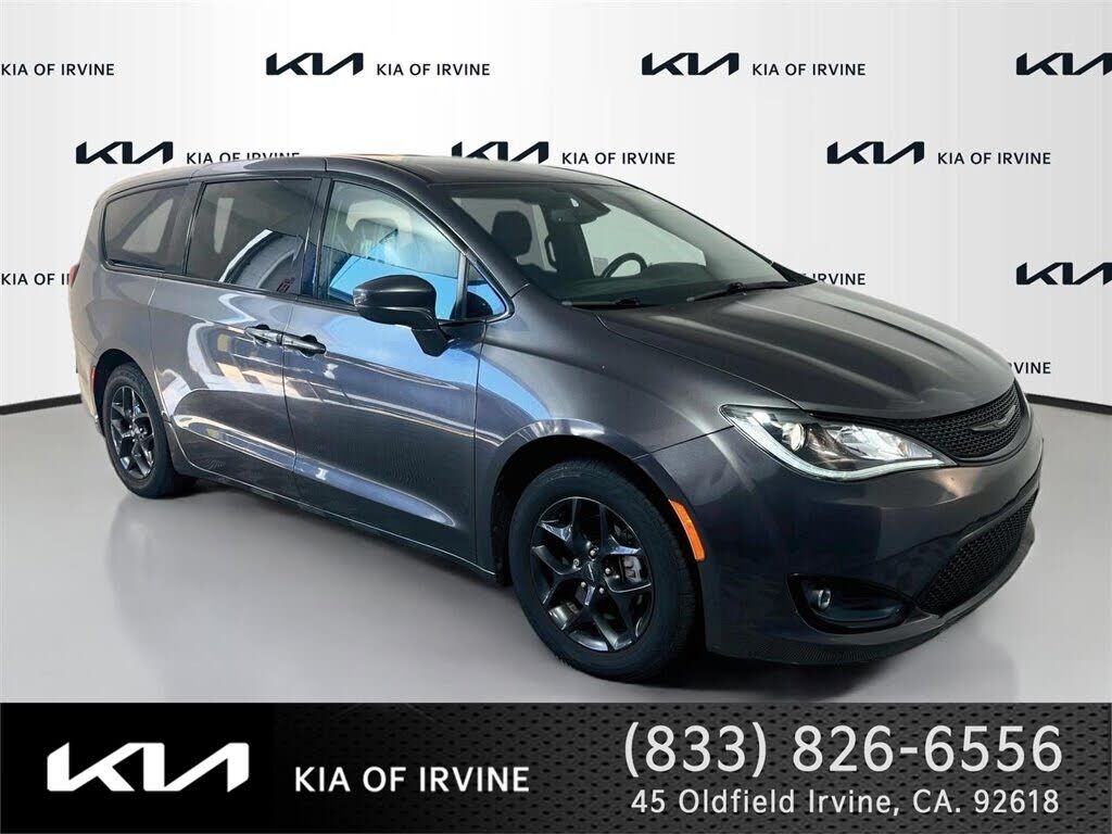 2019 CHRYSLER Pacifica