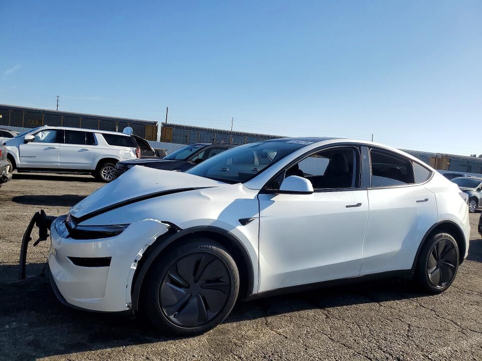 2026 TESLA Model Y