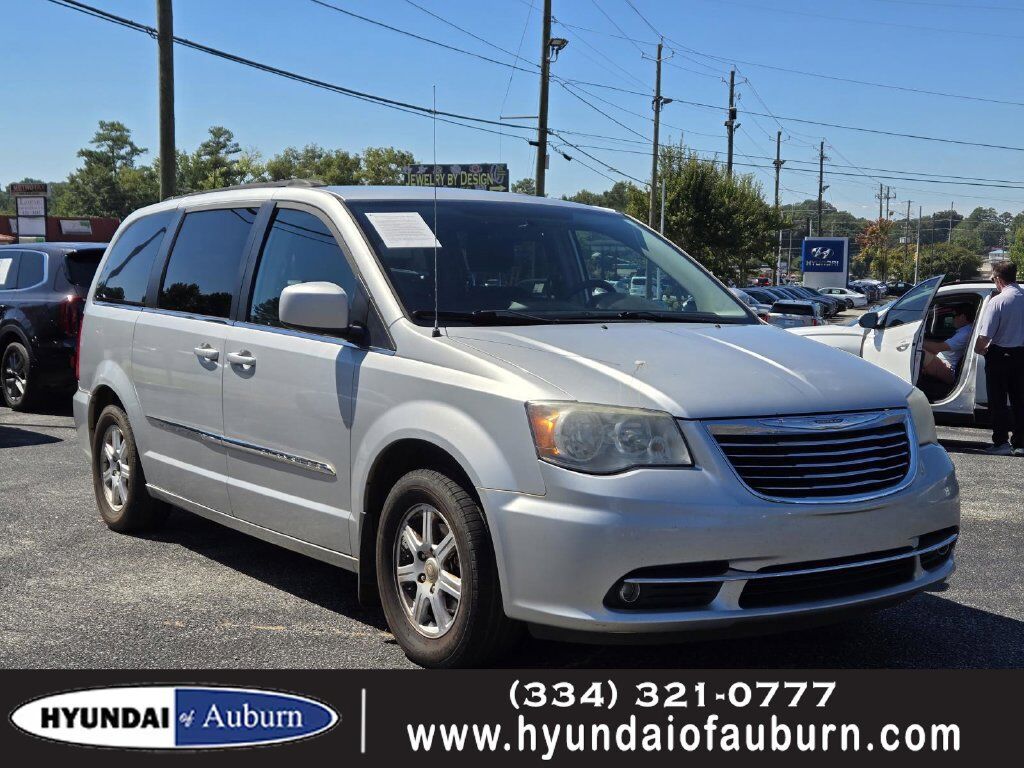 2011 CHRYSLER Town and Country